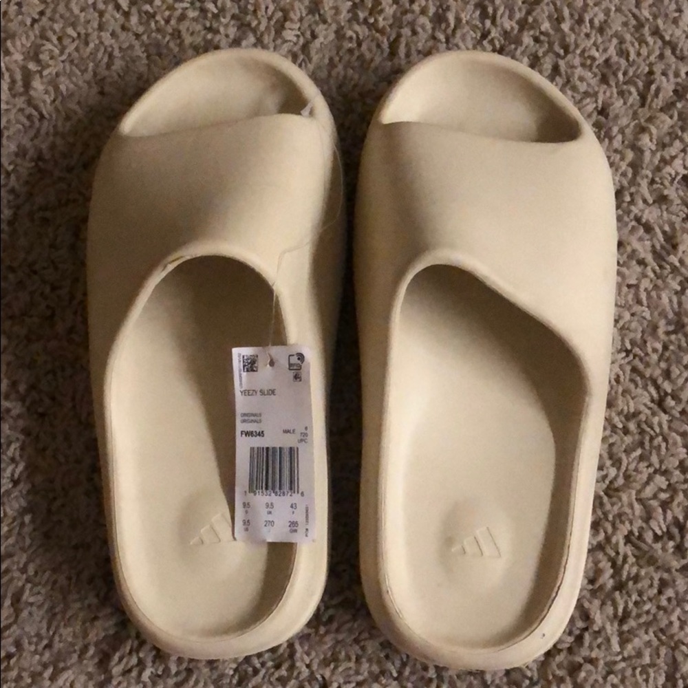 Yeezy Slides